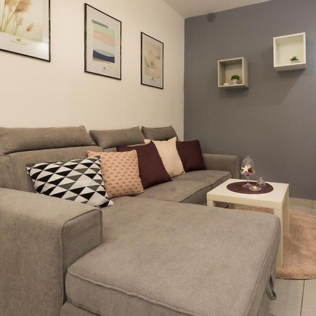 Apartments By The Sea Simuni, Pag - 4083 Колан Екстериор снимка