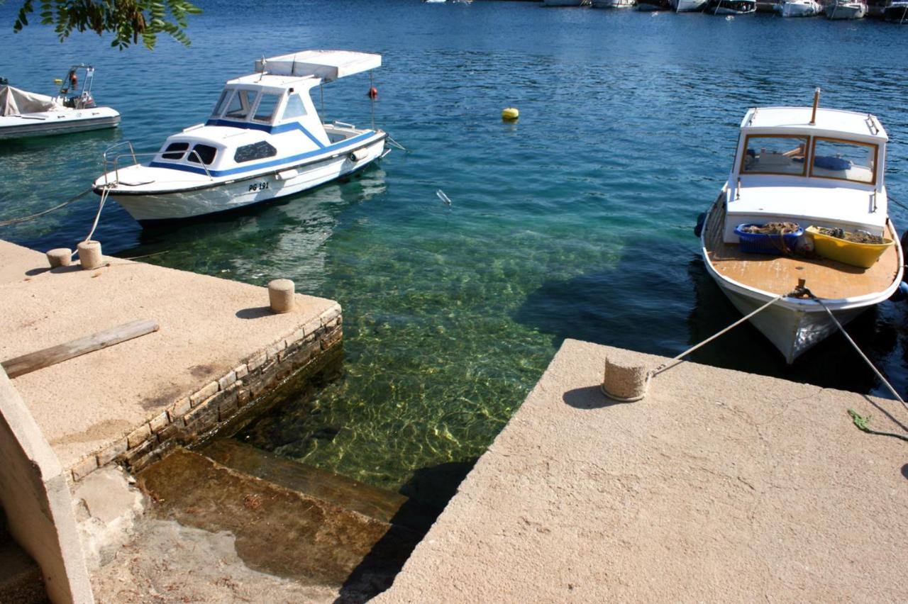 Apartments By The Sea Simuni, Pag - 4083 Колан Екстериор снимка