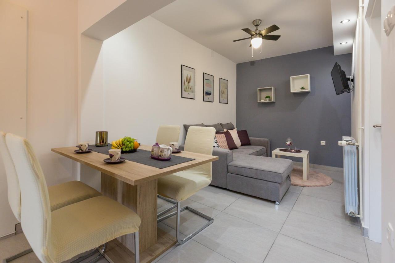 Apartments By The Sea Simuni, Pag - 4083 Колан Екстериор снимка